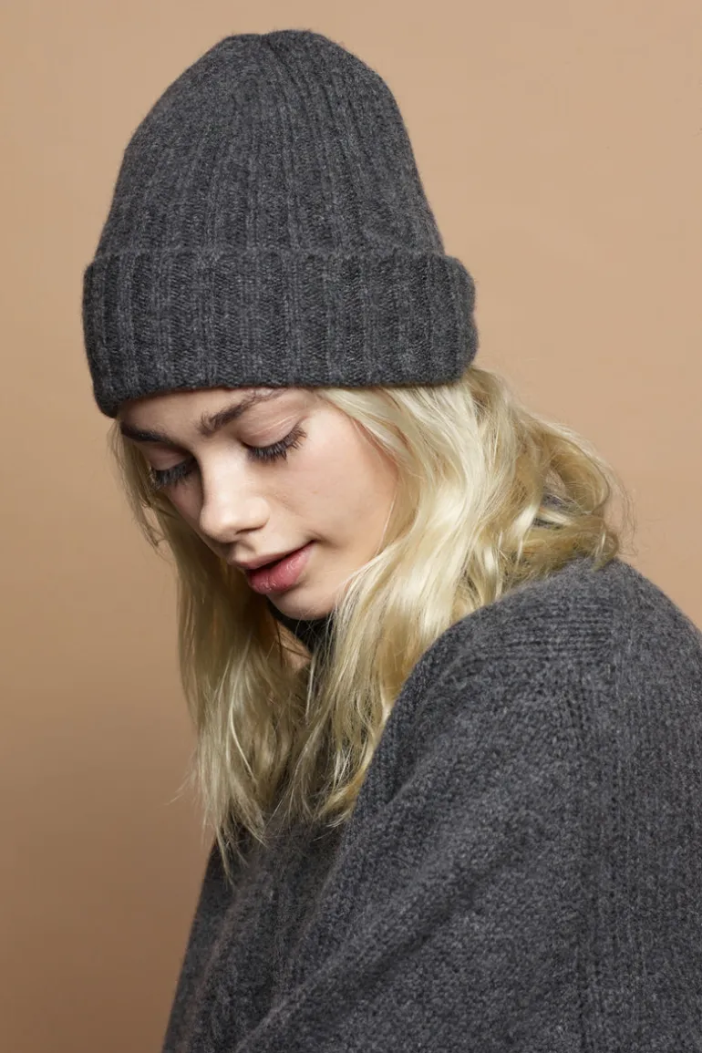 Lambswool Beanie Hat - Charcoal