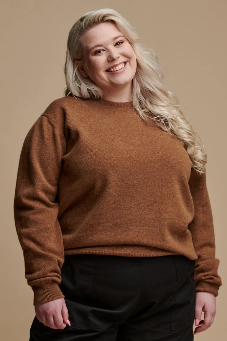 Lambswool Crew Neck - Dark Camel